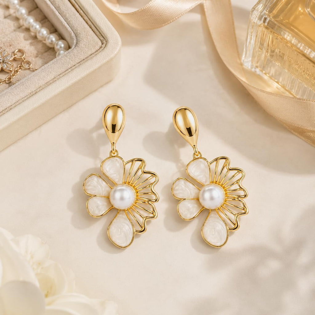 Pendientes de Flor Blanco para Mujer – Oro 18K, Perla y Plata S925